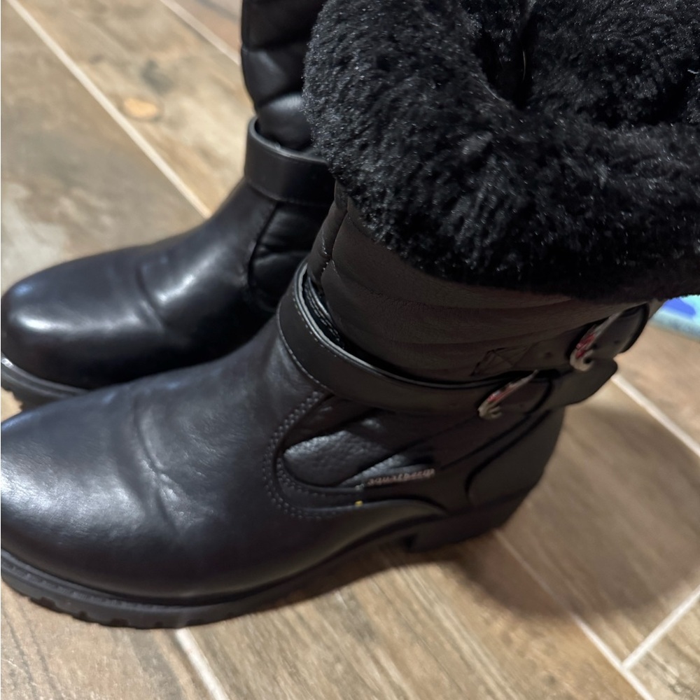 Aquatherm Studio Milano Black Leather Shearling Moto Boots – Women’s Size 7